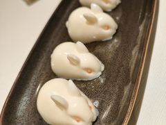 椰汁玉兔糕-侨美食家·41年地道粤菜(恒福路店)