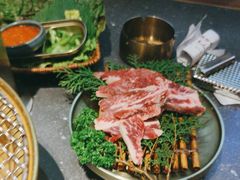 -草家酱蟹炭火烤肉店(珲春南路二店)