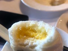 流沙奶皇酥-富力丽思卡尔顿酒店·丽轩中餐厅