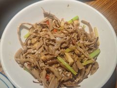 -老湘村·湖南土菜(天河维多利店)