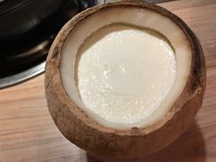 椰子炖奶-探窝·竹笙椰子鸡(杨箕店)