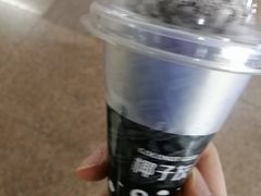 -全家便利店(莲花池东路店)