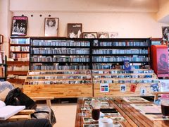 -麦田书店(国防路店)