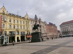 -耶拉契奇总督广场