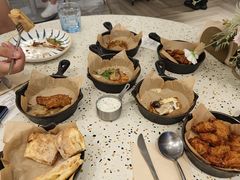 -必胜客(WOW中央公园店)