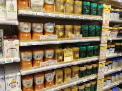 -乐友孕婴童(华宇时尚购物中心店)