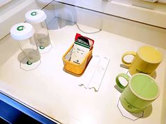 桌子-成都绿洲大酒店(春熙路太古里店)