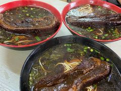 -小龙大肉面馆