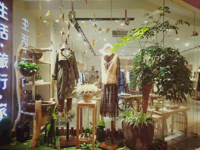 勾划(世欧广场店)-"店铺名字叫勾画,然后这家店的面积是在收广.