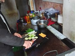 -十二中串串香(三桥街道桃园北路东社区店)