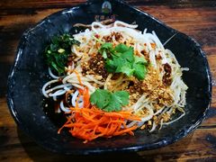 老滇凉米线-老滇山寨•云南特色菜•地方菜•民族风情歌舞表演(金碧店)