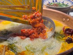 -洱火云南酸菜牛肉火锅(石景山当代商城店)