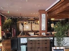 -八府香鸭·啫啫煲(华山路店)