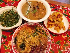 -闯关东东北农家菜(崂山石老人店)