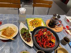 -肥肥虾庄·金牌油焖大虾(杨园滨江时代walk店)