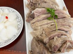 -伊源鼎盛餐饮服务有限公司