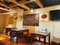 大堂-聚首堂·特色小吃·肘子(什刹海德胜门店)