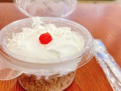 -红宝石·鲜奶小方·海派西点房(南丹店)