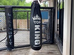 -Liking Fit24小时智能健身(金汇路韩国街店)