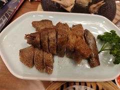 -龙悦湾酒家·八阵鱼生·渔人码头店