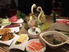 -小天鹅火锅·一线江景洪鼎旗舰店(洪崖洞店)