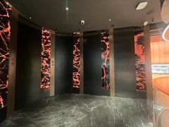 -左庭右院鲜牛肉火锅黑金店(陆家嘴中心店)