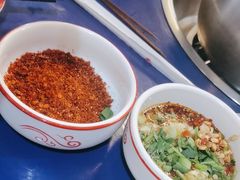-牛华周记麻辣烫起源店