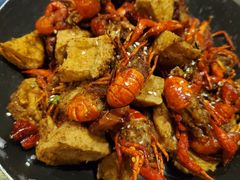 -巴厘龙虾·榜首油焖大虾(音乐学院·沿江酒馆店)