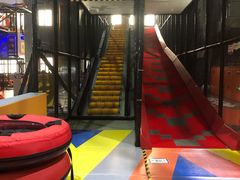 -嗨翻Hi-Fun竞技主题乐园·蹦床亲子生日轰趴(国光1937店)