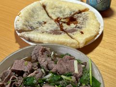 -大众跷脚牛肉馆·非遗传承单位(峨眉山店)