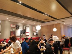 大堂-必胜客(欧亚卖场店)