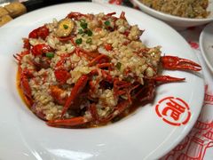 -肥肥虾庄·金牌油焖大虾(汉街SKP店)
