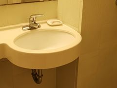 -锦江之星(广州海珠江泰路地铁站店)