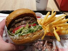 -The Habit Burger Grill 哈比特汉堡(爱琴海店)