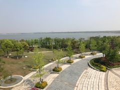 -上海滴水湖皇冠假日酒店