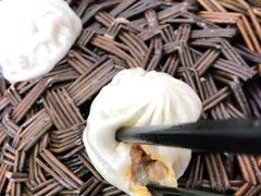 蟹粉汤包-老盛昌(聚丰园店)