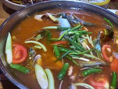 -亮欢寨酸汤鱼(沙冲路店)