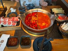 -湊湊火锅·茶憩(南京东路悦荟店)