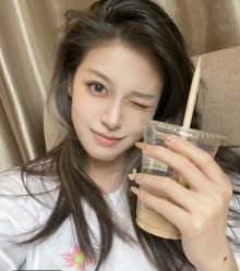 -七月美睫 美甲