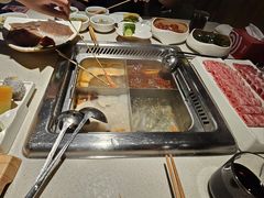 -海底捞火锅鲜切牛肉主题店(长寿路店)