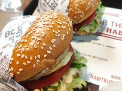 -The Habit Burger Grill 哈比特汉堡(复兴soho店)