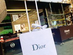 -Dior迪奥(上海世茂广场店)