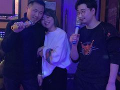 -欢乐迪KTV(南坪上海城店)