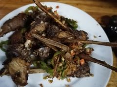 椒盐鸭下巴-辉辉大排档