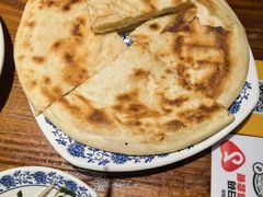 -老天桥酱肉烧饼夹肘子(天桥店)