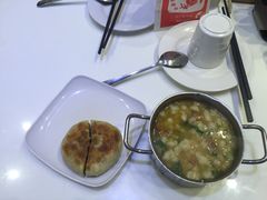 -圣河湾虾饺美食(站前店)