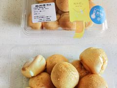 -鲍师傅糕点(青年汇店)