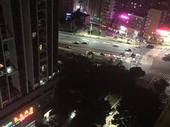 窗外夜景-维也纳国际酒店(深圳新洲店)