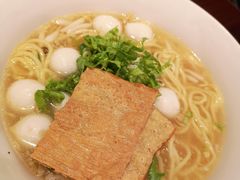-小槟城美食馆