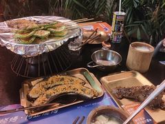 -何师烧烤Pro ·江湖川菜·小龙虾·精酿啤酒(太古里旗舰店)